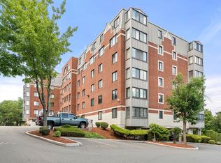 100 Ledgewood Dr APT 217, Stoneham, MA 02180