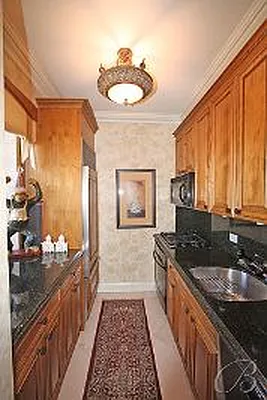 Sold by Bellmarc Realty | media 6