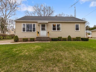 1319 Balsam PLACE, West Bend, WI, 53095