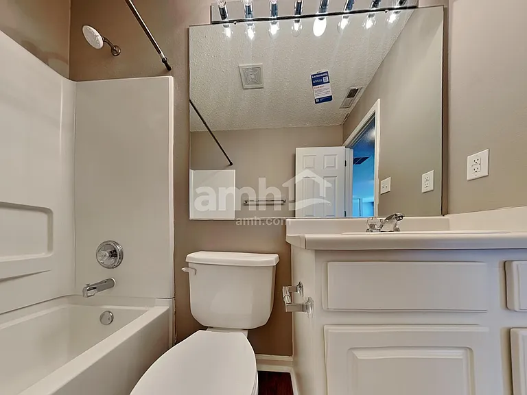 1355 Round Lake Rd — Photo 20