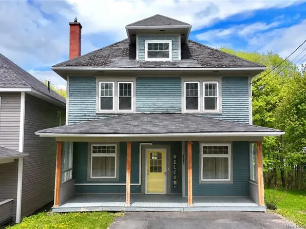 315 Saint John St, Bathurst, NB E2A 1E8