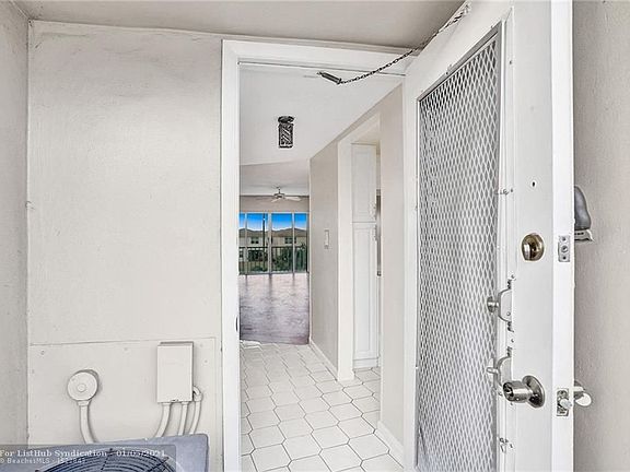 3rd image of 1101 Crystal Lake Dr APT 308