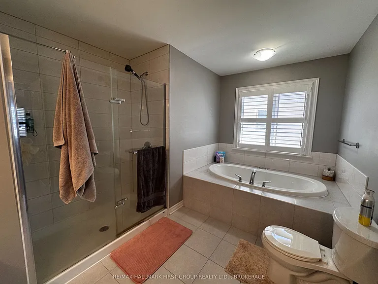 1098 Woodhaven Dr — Photo 35