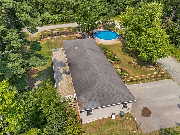 5th image of 42 Stoney Ridge Way