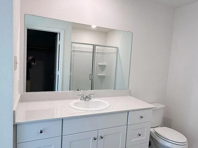 2105 Meadow Park Dr — Photo 11