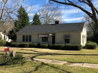 242 N Lanier St, Lyons, GA 30436