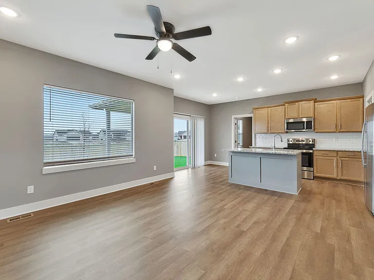 4617 S Doris Ct — Photo 8