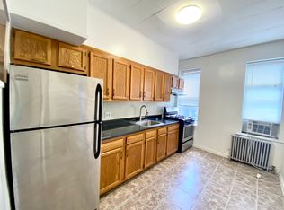 34-07 42nd St #3T, Long Island City, NY 11101