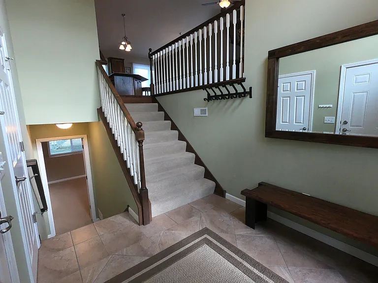 5252 Twin Pines St — Photo 2