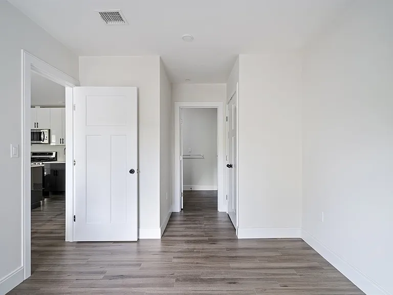 316 Belgrade Ave #201 — Photo 13