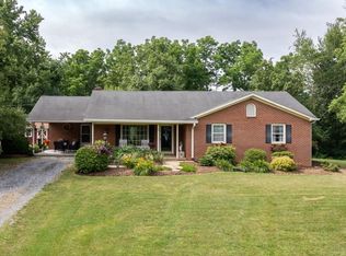 39 Our Ln, Stuarts Draft, VA 24477
