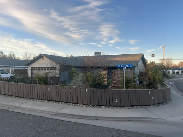 1110 Johnathan Ct, Red Bluff, CA 96080