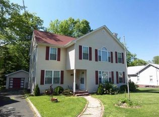 98 E Cliff Rd, Colonia, NJ 07067