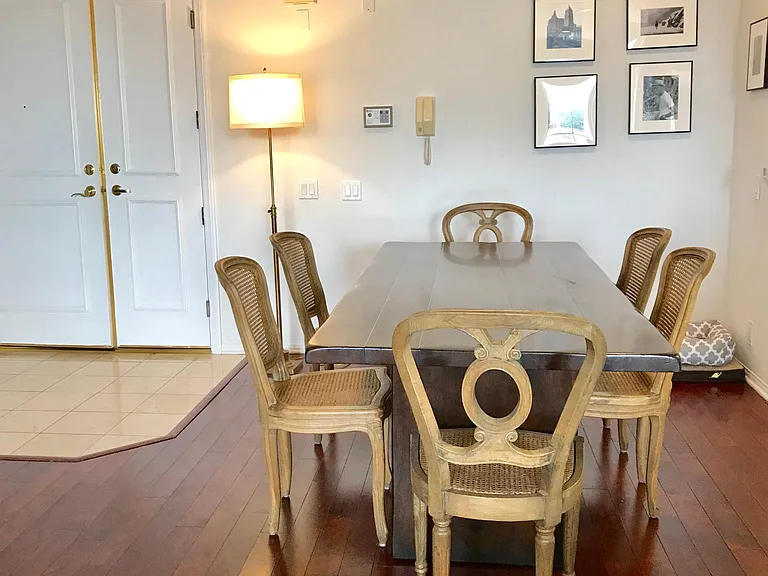 8349 Blackburn Ave #302 — Photo 211