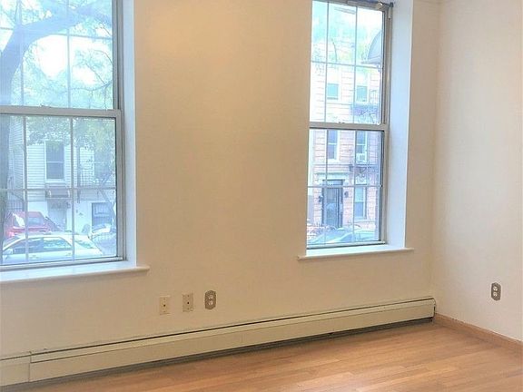4th image of 145 17th St #2C