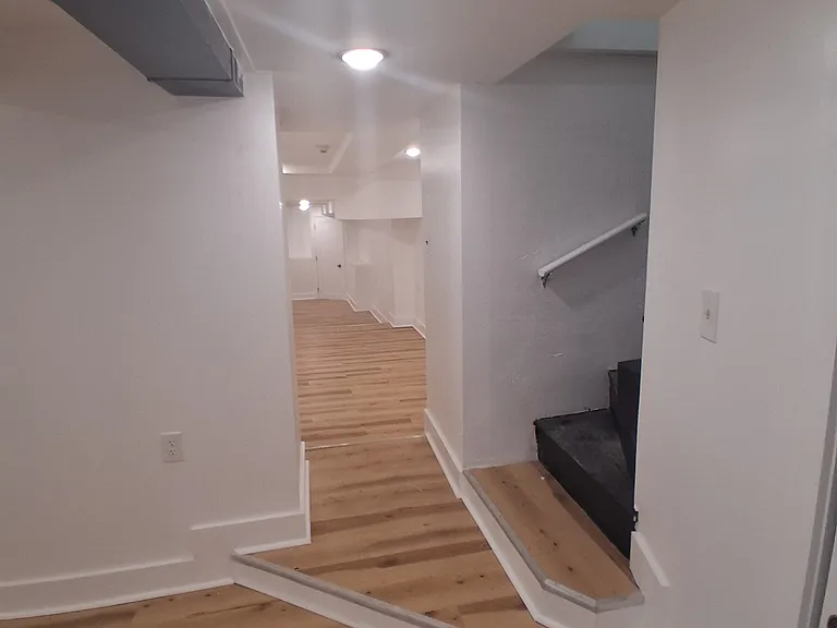 6639 Crowson St — Photo 12