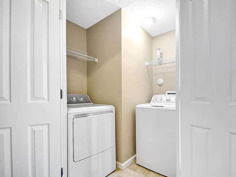 2030 Alta Meadows Ln #1208 — Photo 15