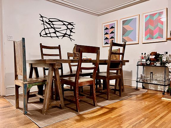 3rd image of 411 Clermont Ave APT 1