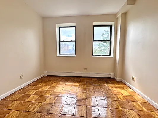 Rented by Compass | media 7
