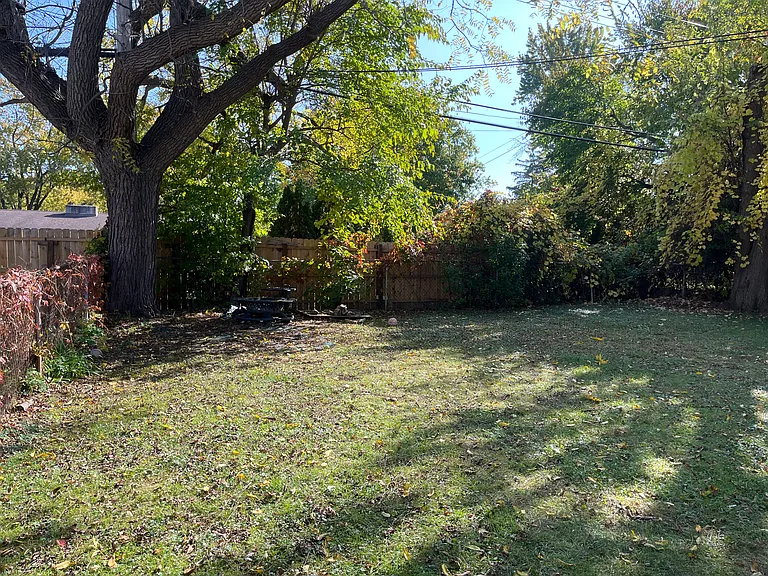 124 Alice Ave — Photo 16