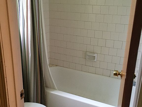 5th image of 2371 Windstone Dr
