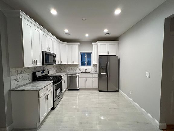 5th image of 90 Holten Ave #2