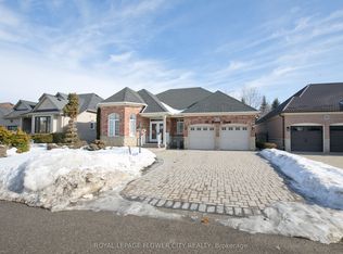 15 Tristan Ct SW, Brampton, ON L6Y 5S2