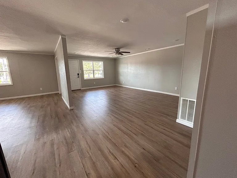 610 E Kingshighway #1 — Photo 9