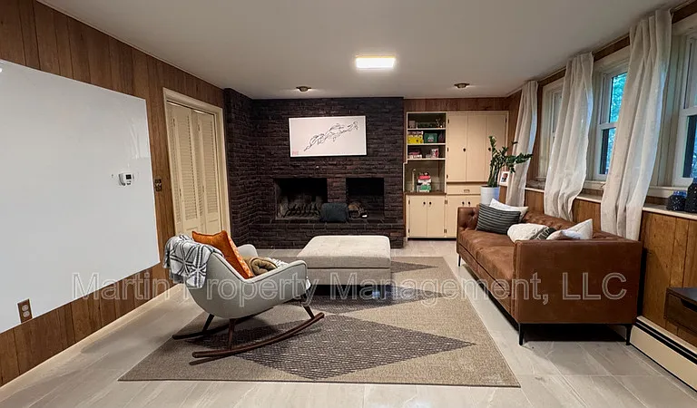 1 Cyr Cir — Photo 9