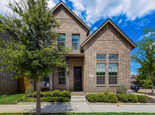 2300 Royal Crescent Dr N, Flower Mound, TX 75028