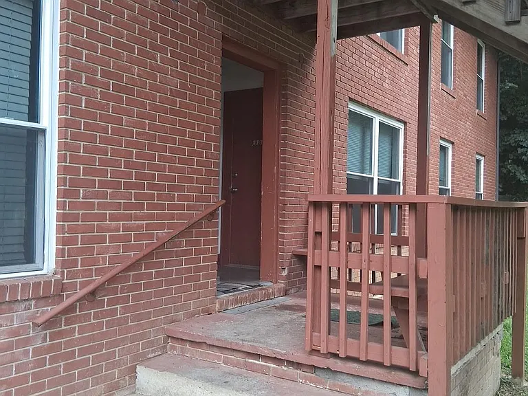 218 Morning Dr — Photo 7
