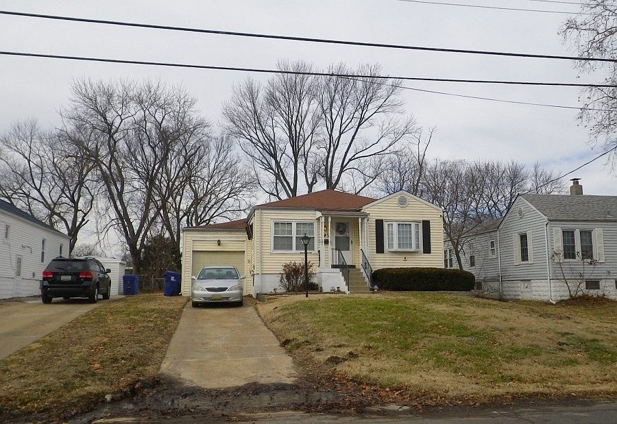 1st image of 197 Saint Charles St