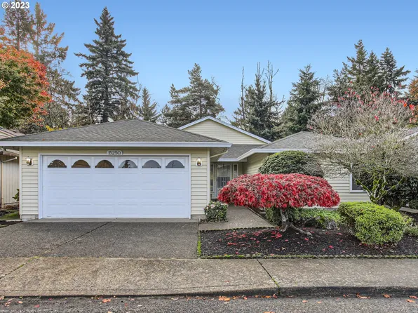 15250 NE Knott St, Portland, OR 97230
