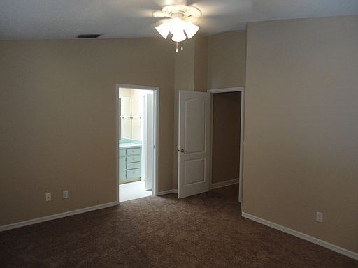 3rd image of 5002 Parkway Blvd