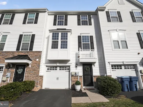 101 Old Cedarbrook Rd, Wyncote, PA 19095