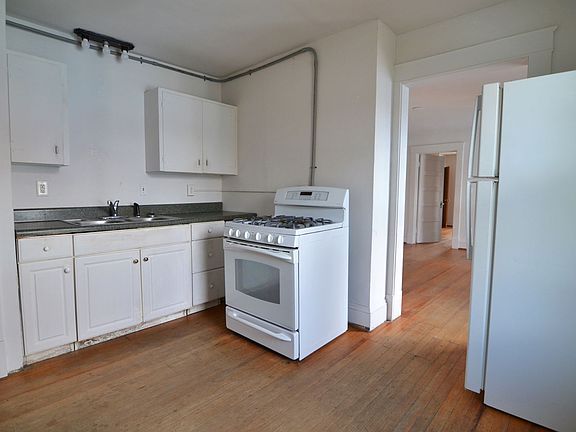 3rd image of 2908 Memorial Ave #1