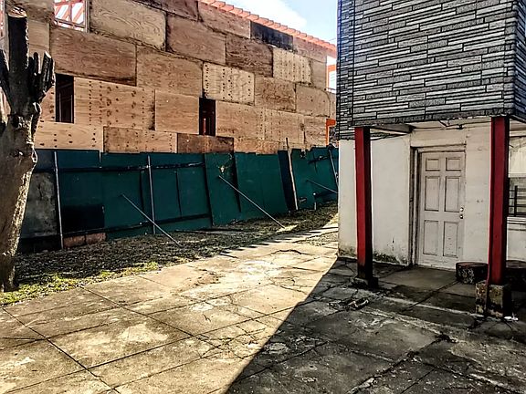 2nd image of 3026 Kingsland Ave