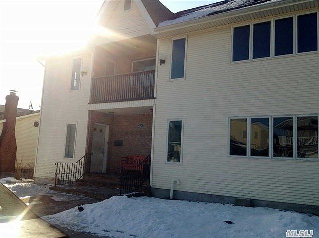 1st image of 428 E Hudson St