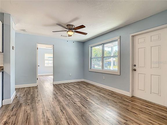 3rd image of 5333 72nd St N