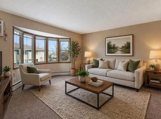 6301 Pleasant Ave #10, Minneapolis, MN 55423