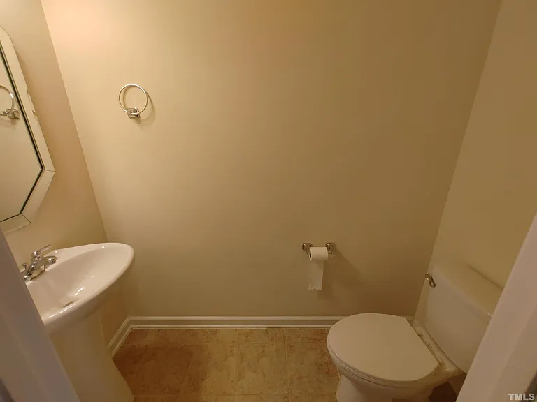 115 Glenview Ln — Photo 24