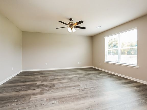 4th image of 3405 Pitchers Ln