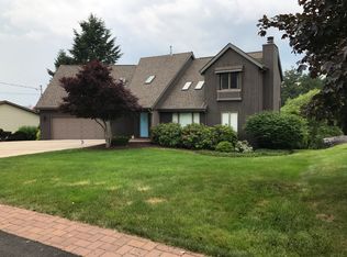 1003 Violet Ter, Waverly Township, PA 18411