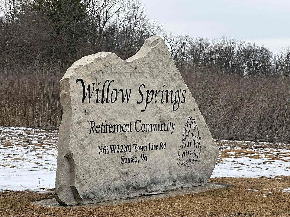 1st image of N67W22208 Willow Ln