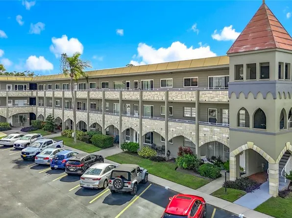 2461 Canadian Way APT 45, Clearwater, FL 33763