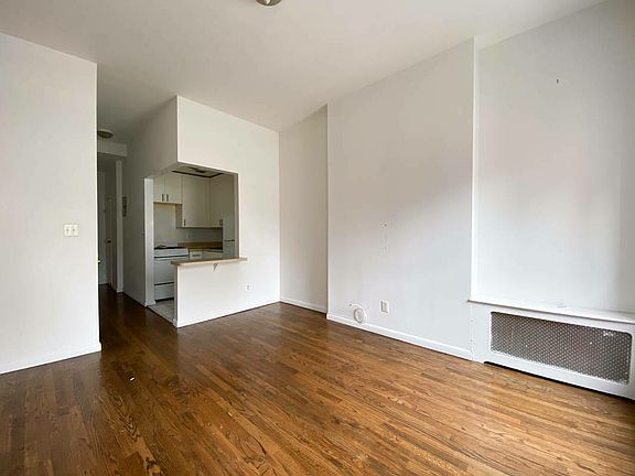 2nd image of 216 E 85th St #5AA