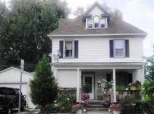 126 N Vine St, Kewanee, IL 61443