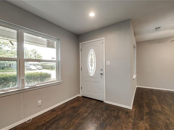 3rd image of 14012 Stardust Ln