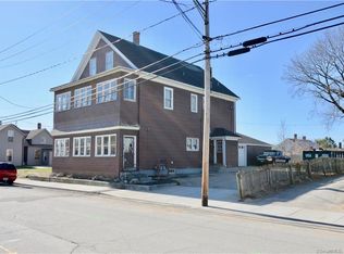 10-12 Smith St, Putnam, CT 06260