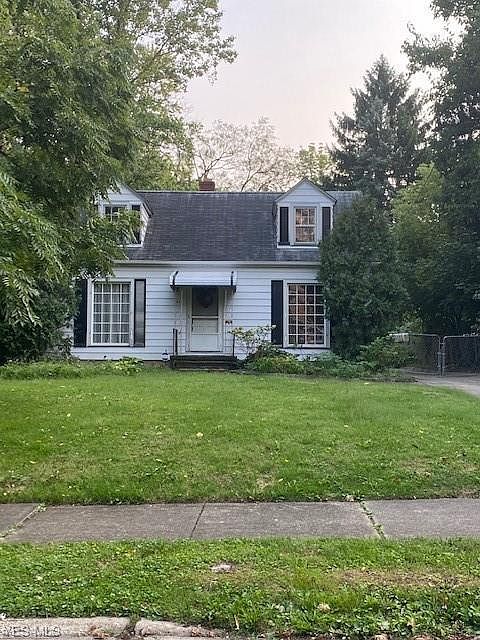 1st image of 674 Payne Ave